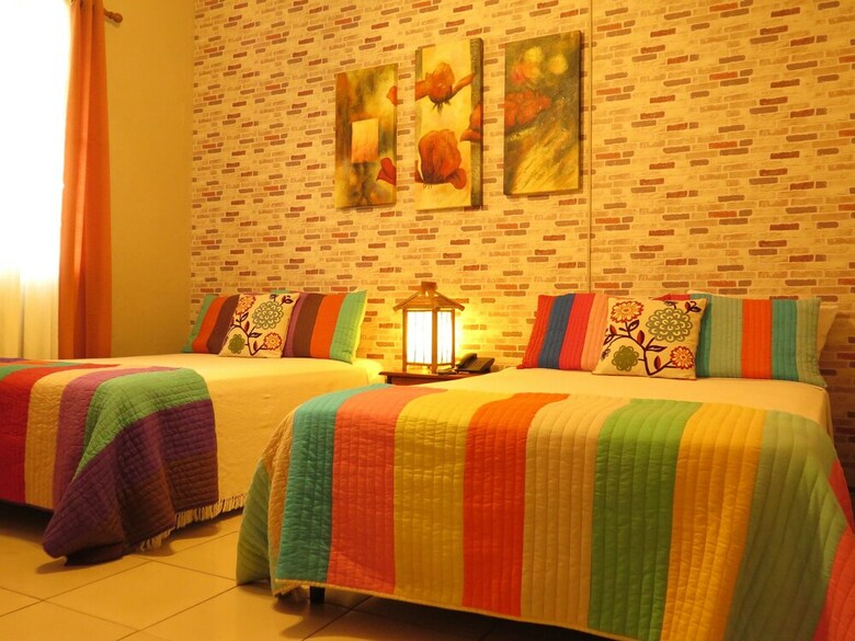 Panama House Bed & Breakfast