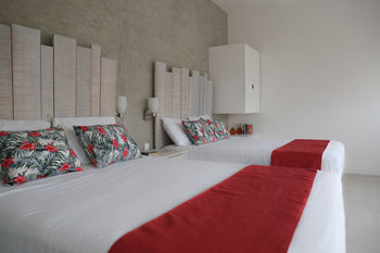 Hotel Villas H2o