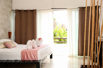 Hotel Villas H2o