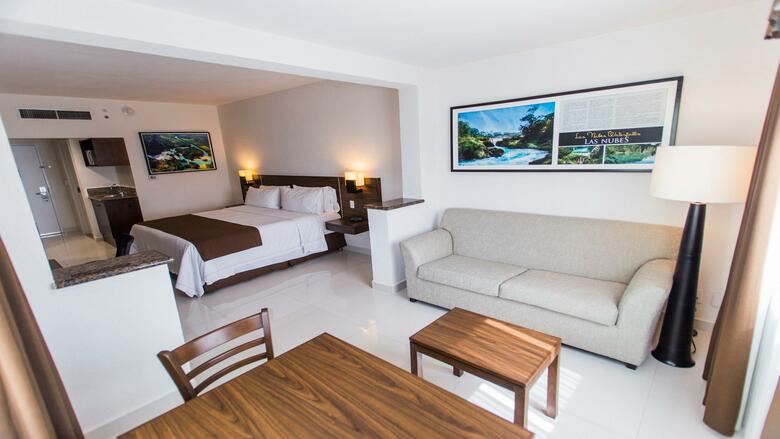 Hotel Holiday Inn Express Tuxtla Gutierrez La Marimba