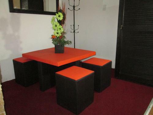 Hotel Makarios