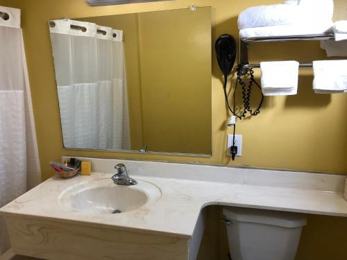 Encore Motel