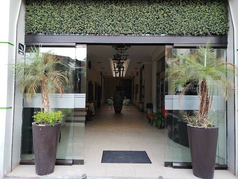 Hotel Esmeraldas