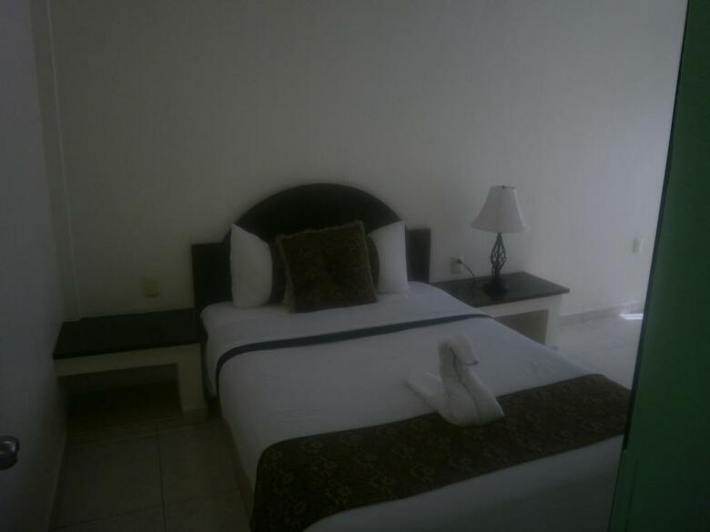 Hotel Esmeraldas
