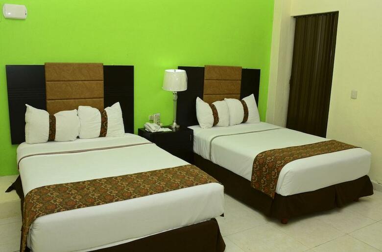 Hotel Esmeraldas