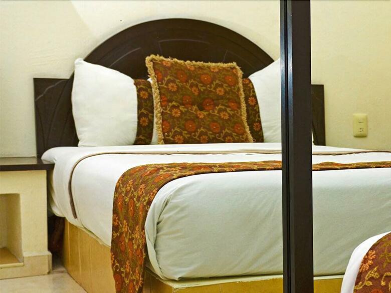 Hotel Esmeraldas