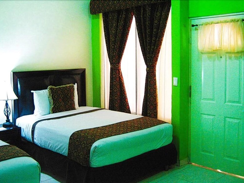 Hotel Esmeraldas