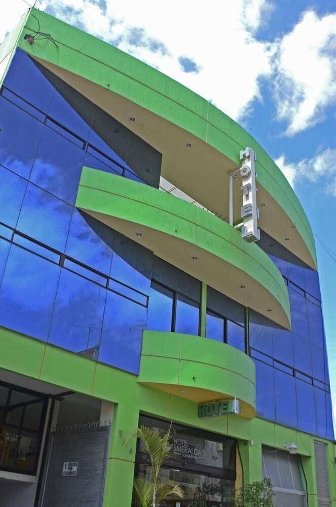 Hotel Esmeraldas