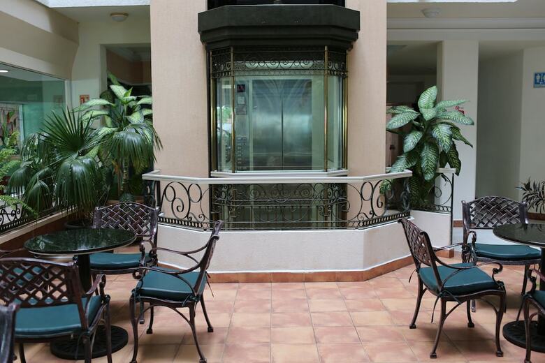 Hotel Baluarte