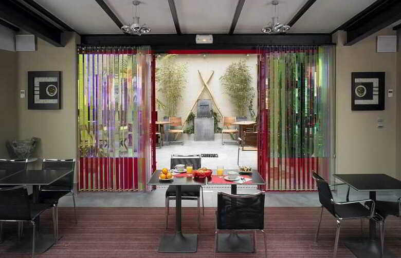 Porte De Versailles Hotel