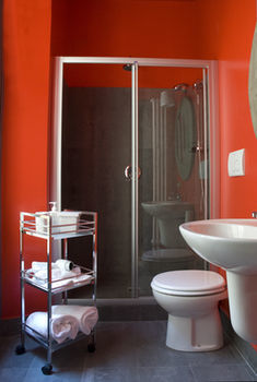 Bed & Breakfast N4u Guest House