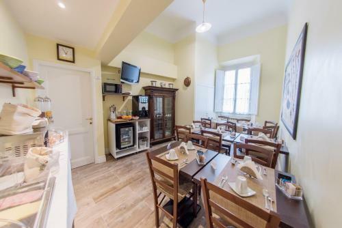 Bed & Breakfast N4u Guest House