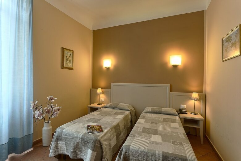 Hotel Eden