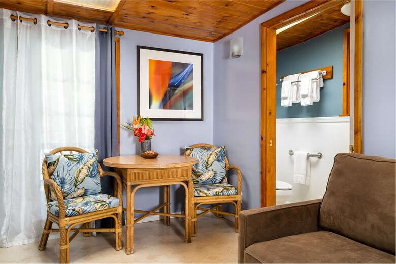 Aloha Junction Bed & Breakfast