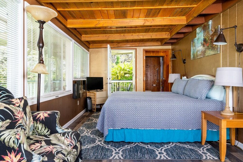 Aloha Junction Bed & Breakfast