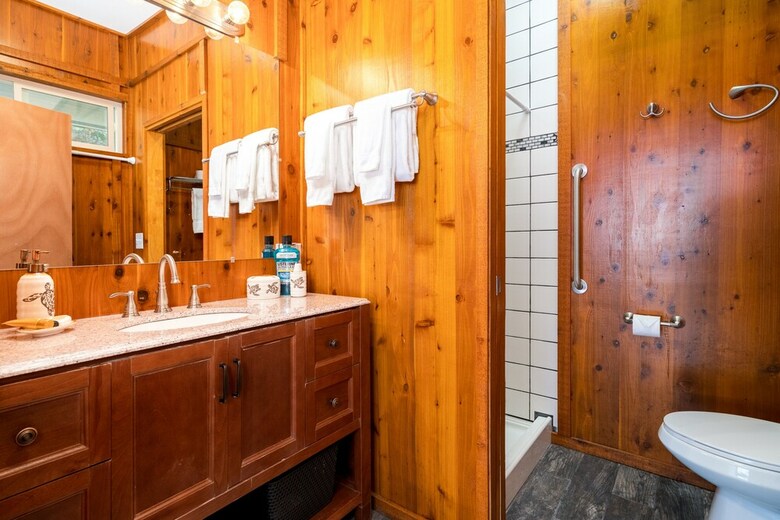 Aloha Junction Bed & Breakfast