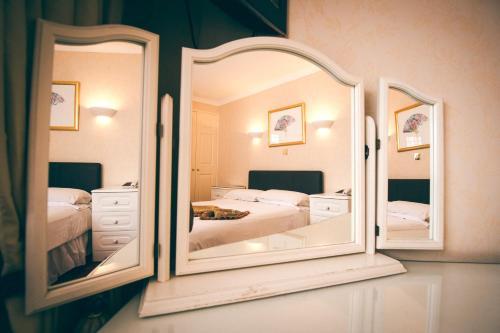 Stafford Hotel
