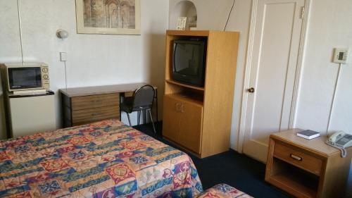 San Joaquin Motel