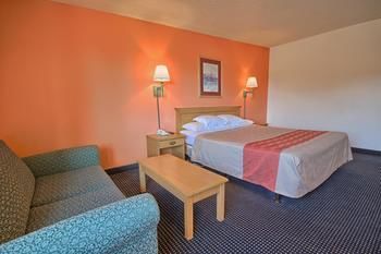 Motel 6 Merced