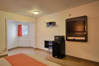 Motel 6 Merced