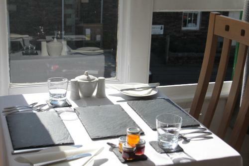 The Lakes B&B