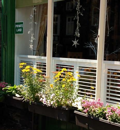 The Lakes B&B