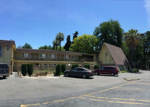 Motel Discovery Inn