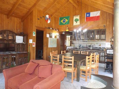Hostal El Nogal Puc�n