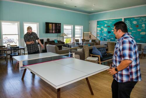 Hi - Monterey Hostel
