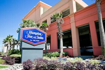 Hotel Holiday Inn Express Orange Beach - On The Beach