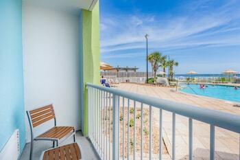 Hotel Holiday Inn Express Orange Beach - On The Beach