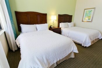 Hotel Holiday Inn Express Orange Beach - On The Beach