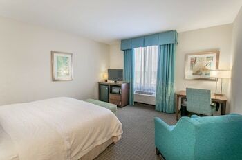 Hotel Holiday Inn Express Orange Beach - On The Beach