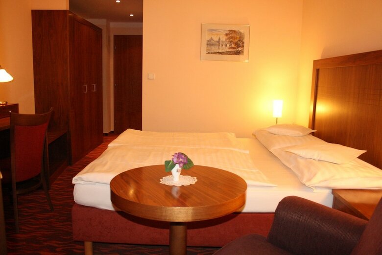 Hotel Monica