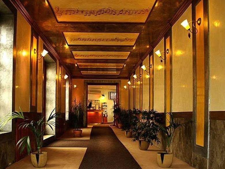 Hotel Nabucco