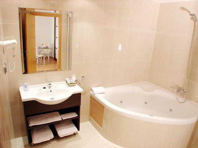 Hotel La Boro�a