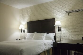 Hotel Inns Of Virginia Arlington
