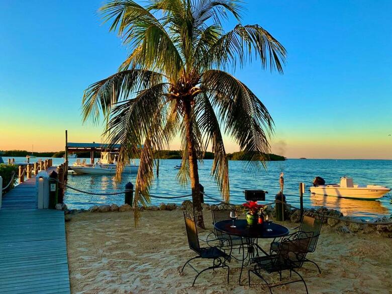 Hotel Coconut Palm Inn