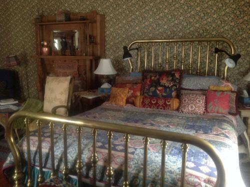 Bed & Breakfast Blooming Garden Inn