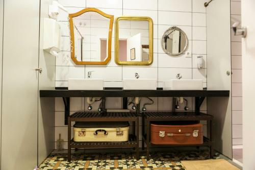 Tailor's Hostel