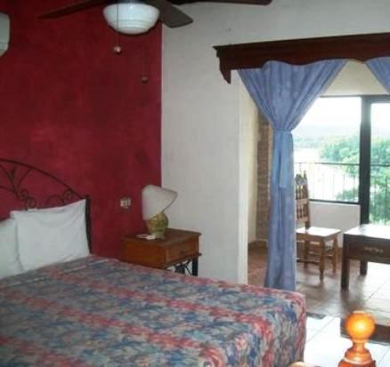 Hotel Rio Vista