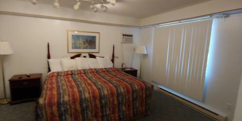 Sunrise Beach Motel