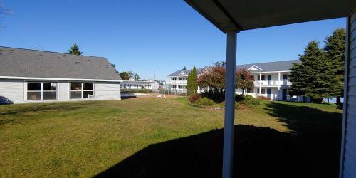 Sunrise Beach Motel