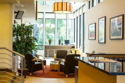 Hotel University Inn