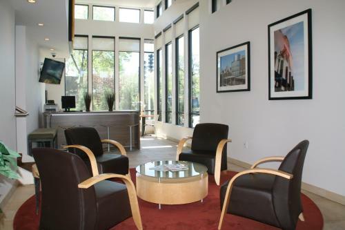 Hotel University Inn