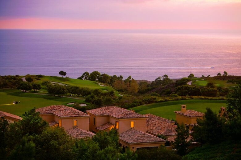 Hotel Resort At Pelican Hill