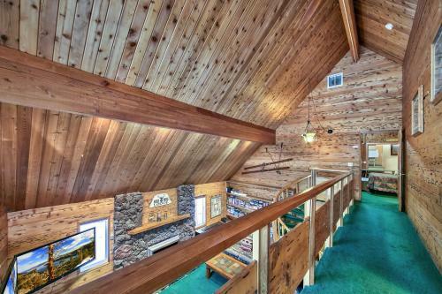 Hodge Podge Lodge By Tahoe Management Services