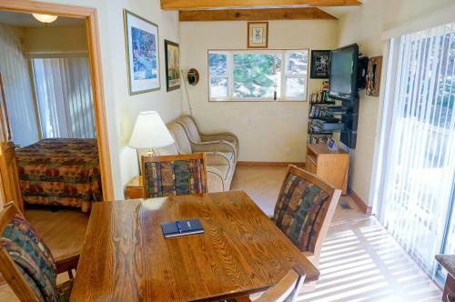 Hodge Podge Lodge By Tahoe Management Services