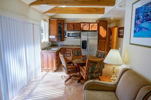 Hodge Podge Lodge By Tahoe Management Services