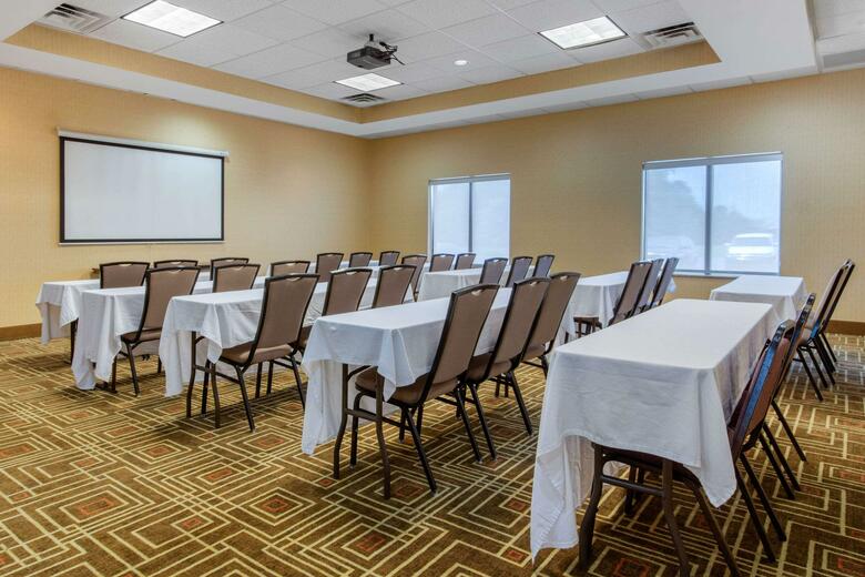 Hotel Comfort Suites Jackson